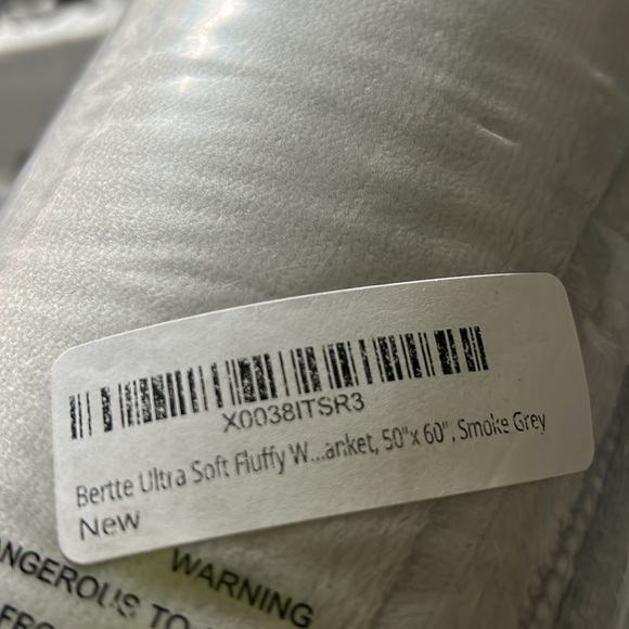 Plush blanket - Picture 4 of 6